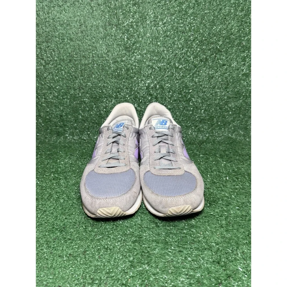 New Balance 220 Women Size 8.5 D Wide Gray Purple Running Walking Shoes Sneakers